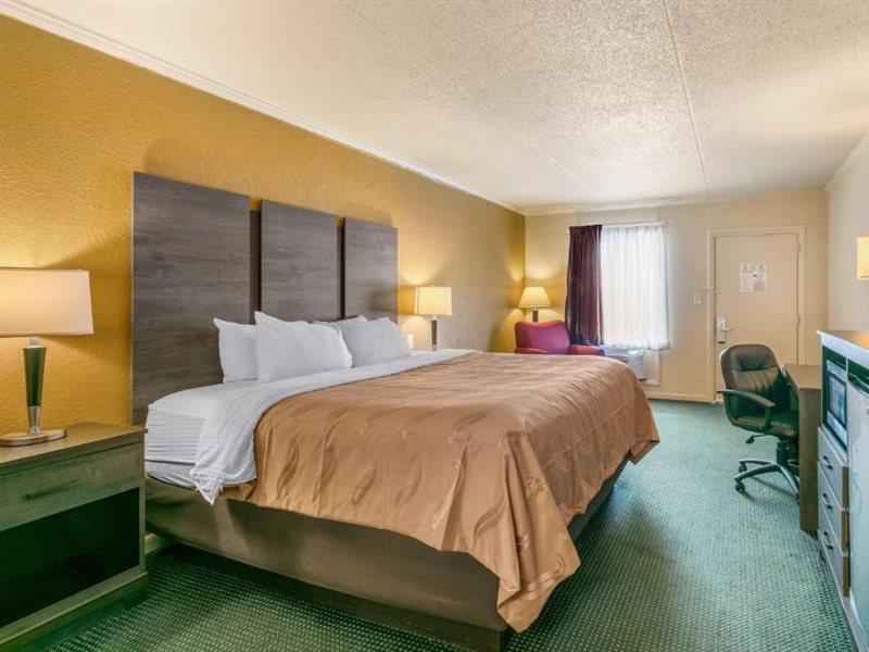 Quality Inn Manchester Esterno foto